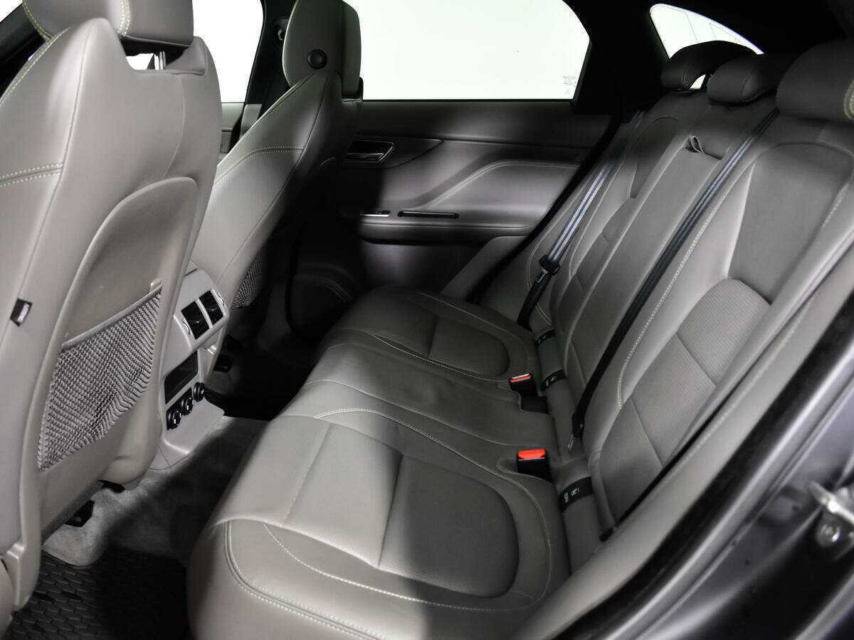 Jaguar F-Pace, 2016 - 168 613 км. | Фото №8