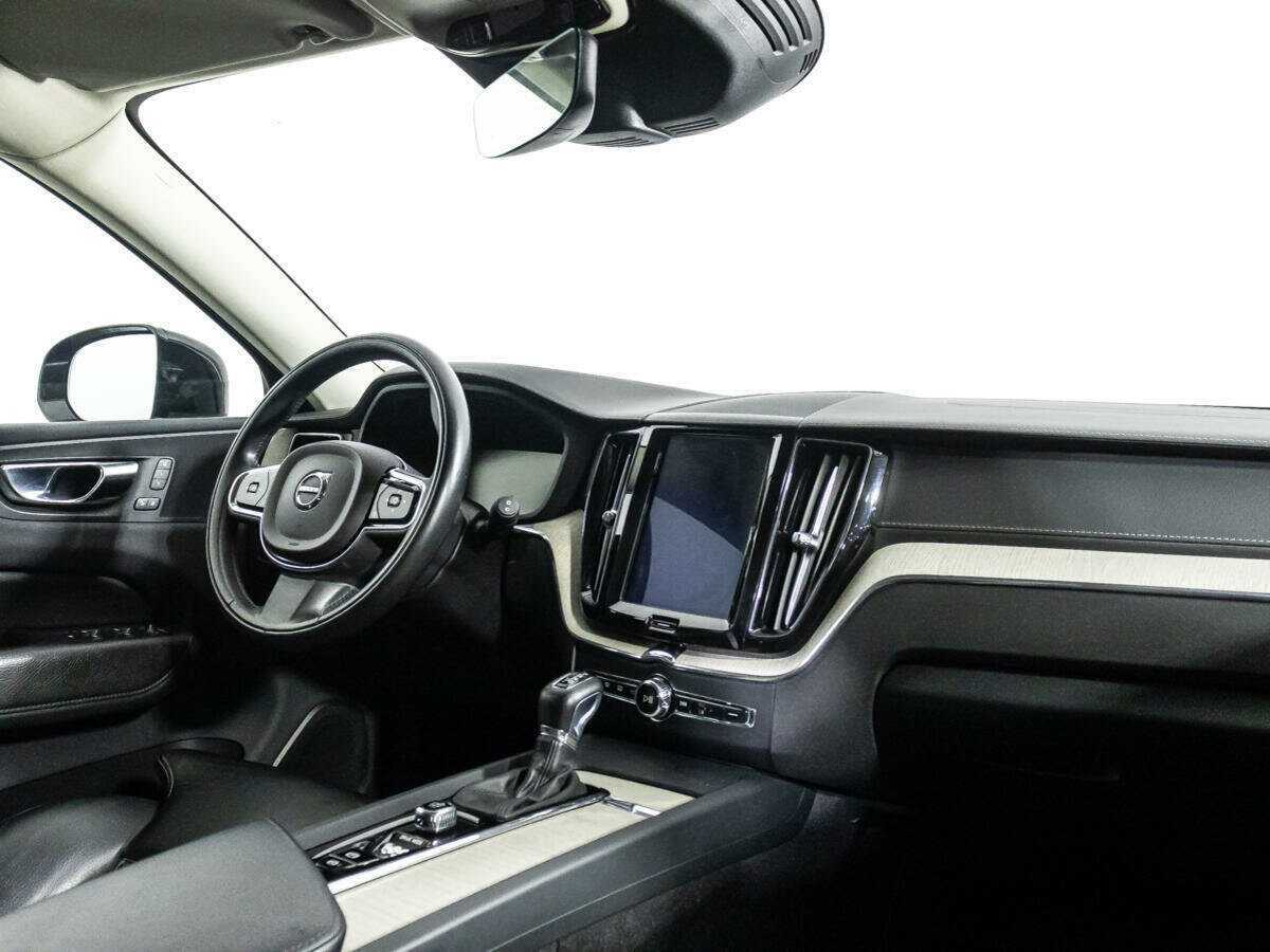 Volvo XC60, 2019 Фото №9