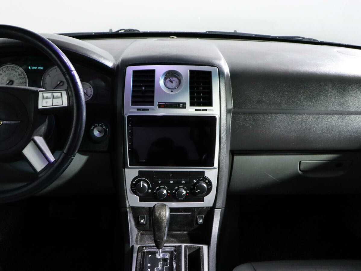Chrysler 300C, 2005 Фото №11