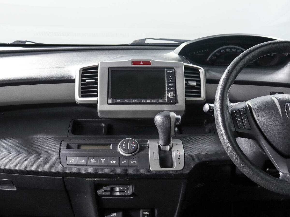 Honda Freed, 2011 Фото №13