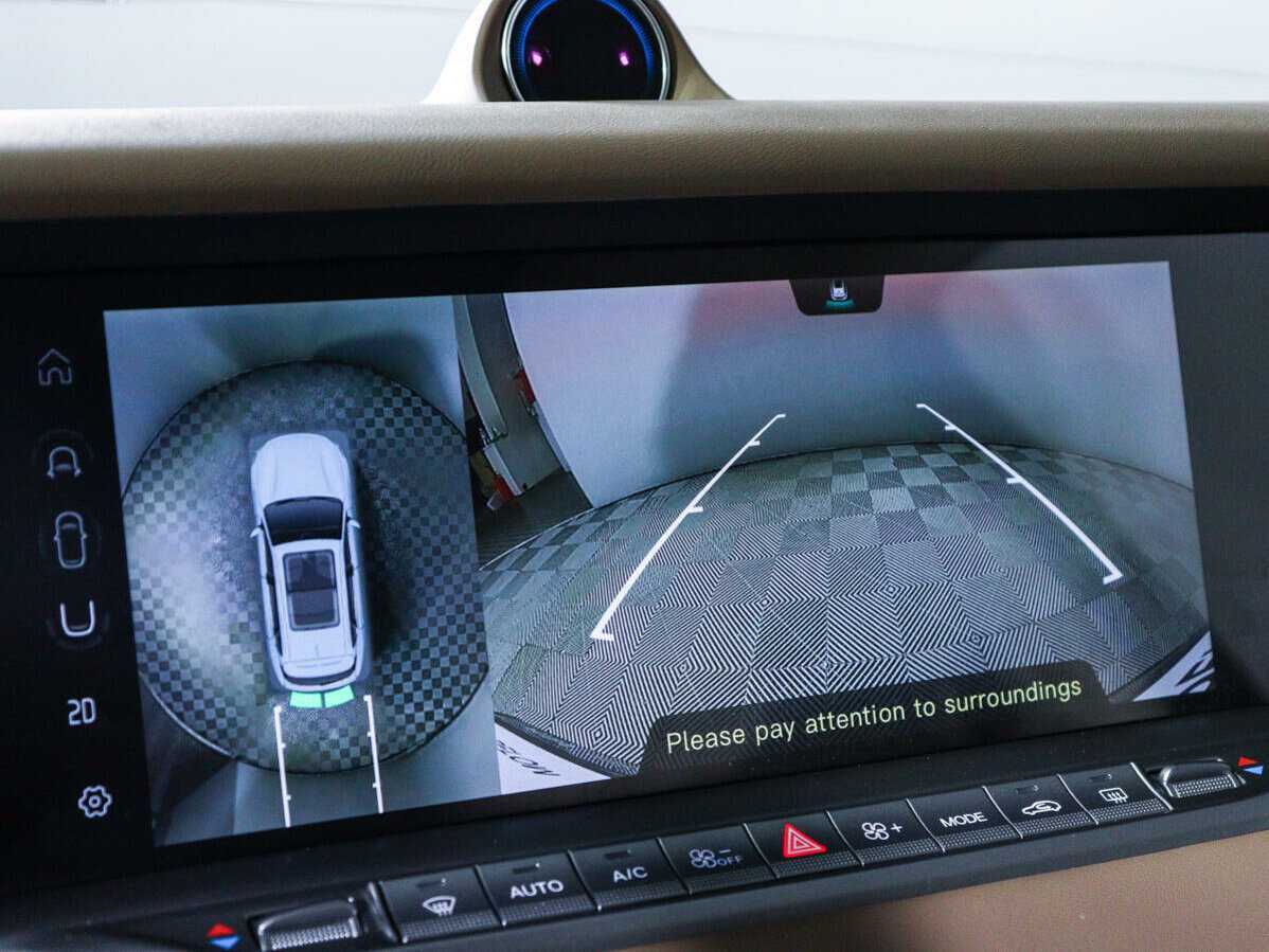 Voyah Free DNA, 2022 Фото №21