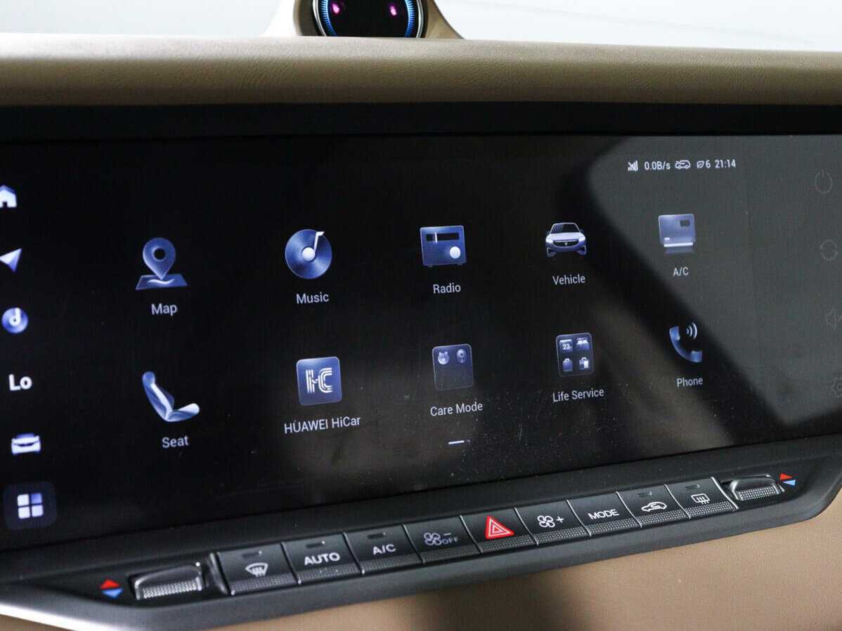 Voyah Free DNA, 2022 Фото №25