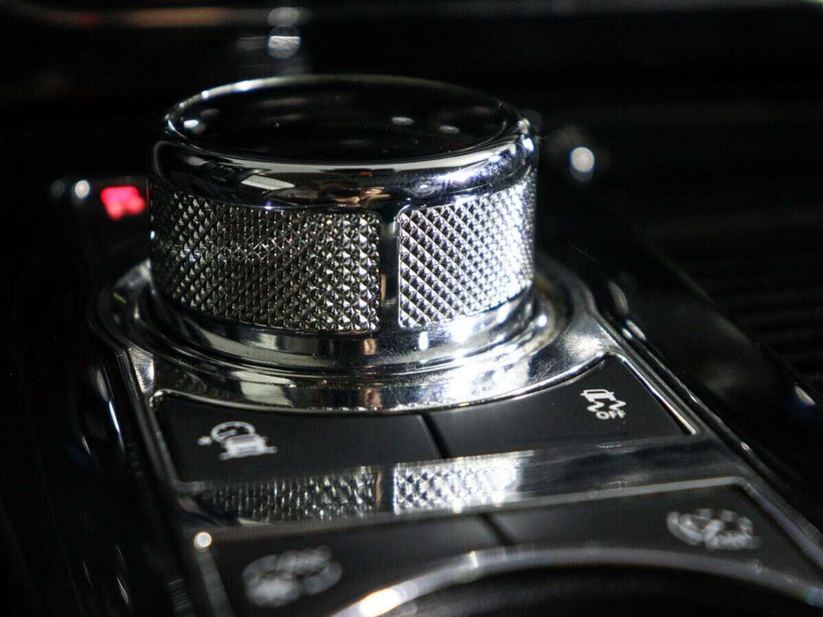 Jaguar XJ SWB, 2018 Фото №22