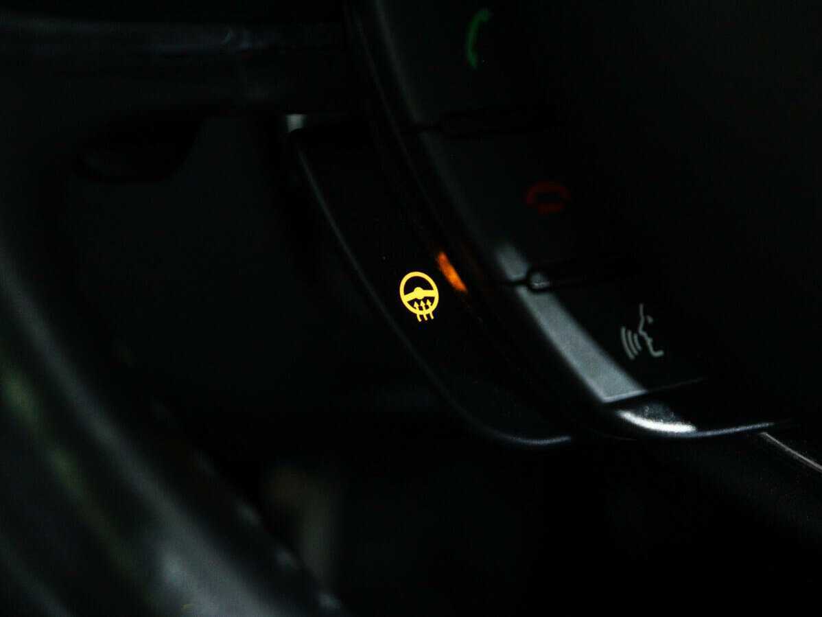 Jaguar XJ SWB, 2018 Фото №24