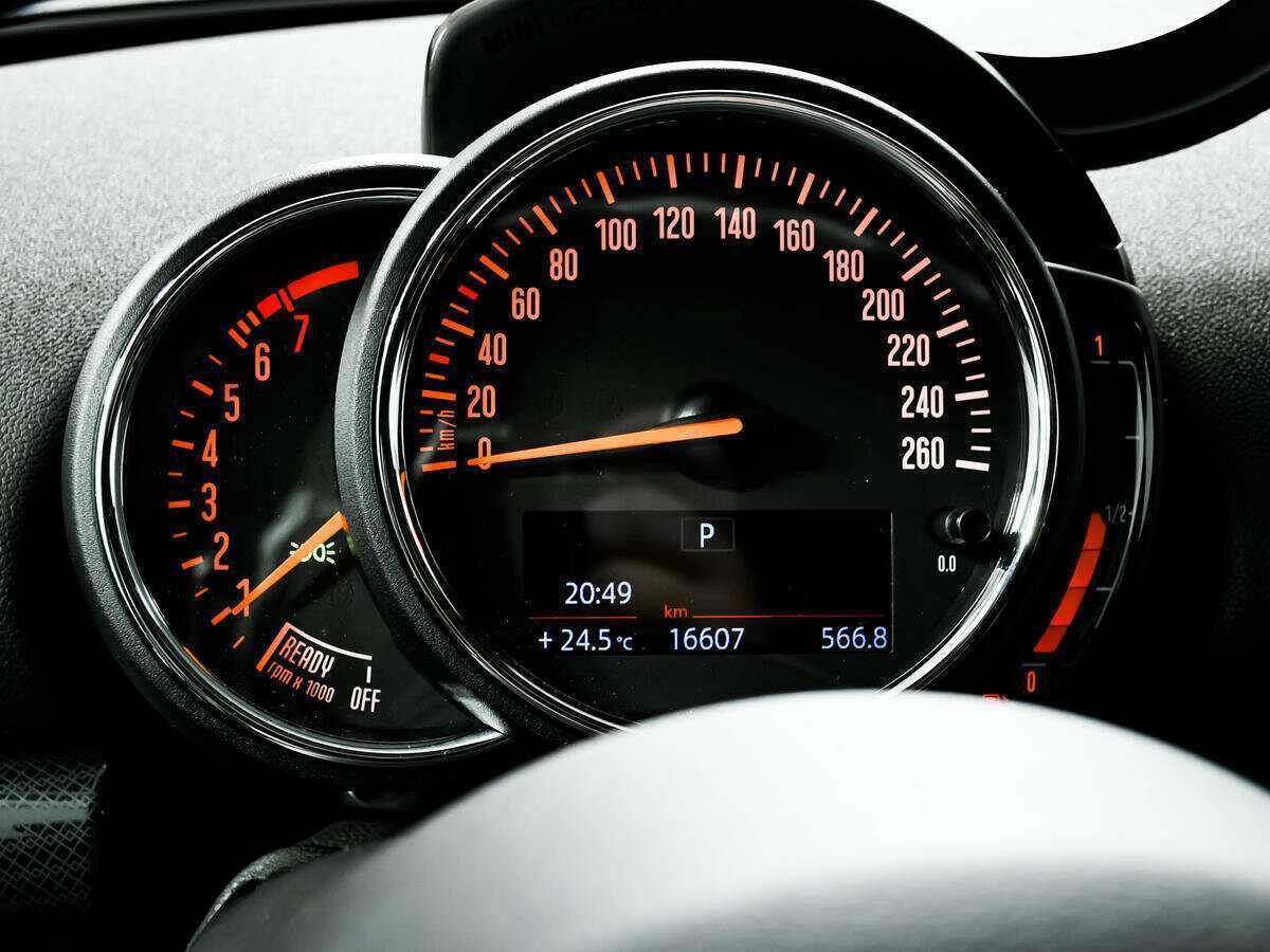 Mini Clubman Cooper, 2021 Фото №10