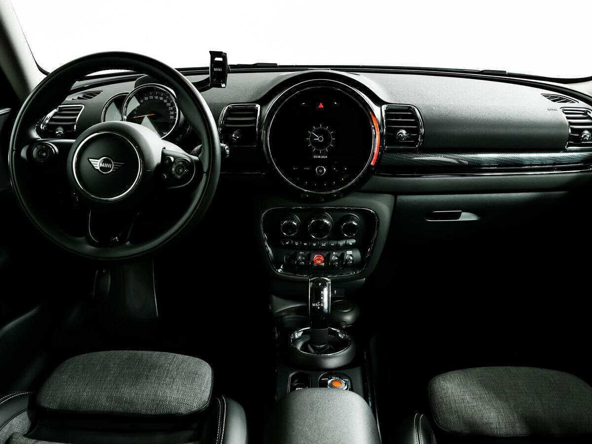 Mini Clubman Cooper, 2021 Фото №11