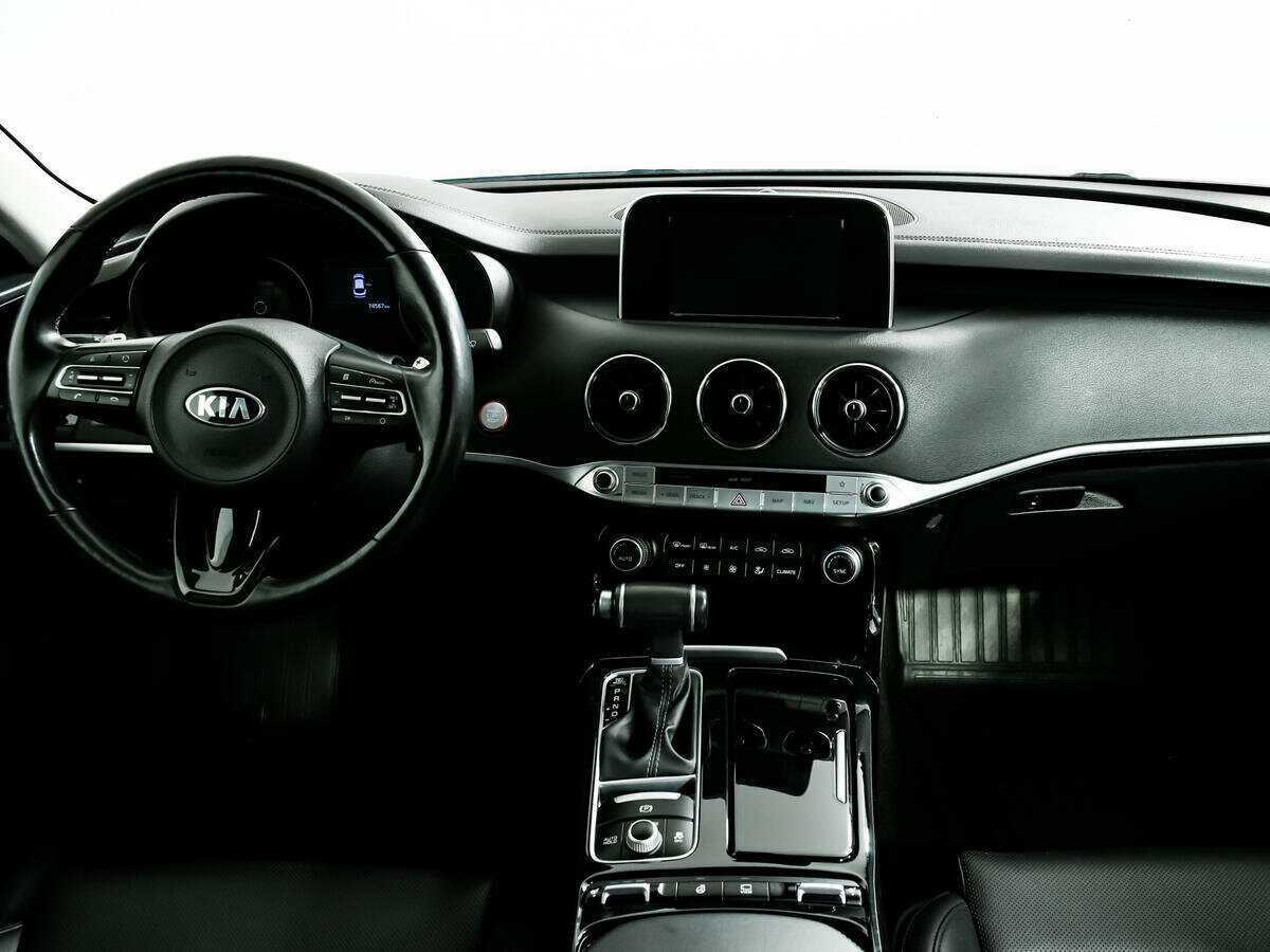Kia Stinger, 2018 Фото №9