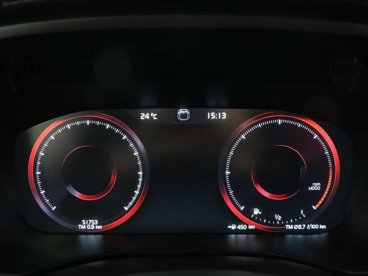 Volvo XC60, 2020 Фото №11