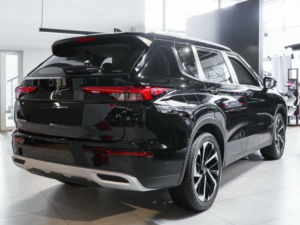 Mitsubishi Outlander, 2023 - 21 км. | Фото №4