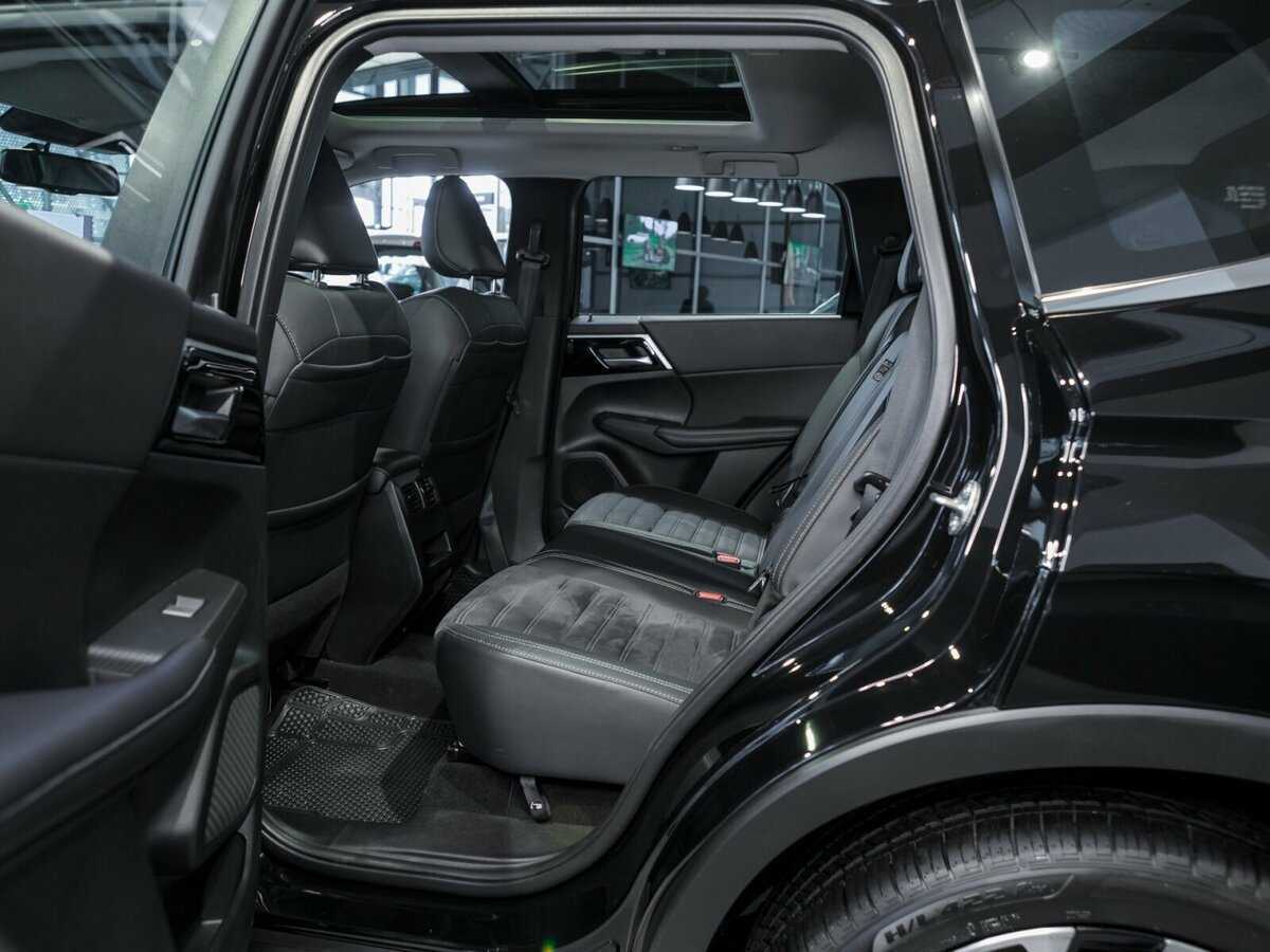 Mitsubishi Outlander, 2023 Фото №9