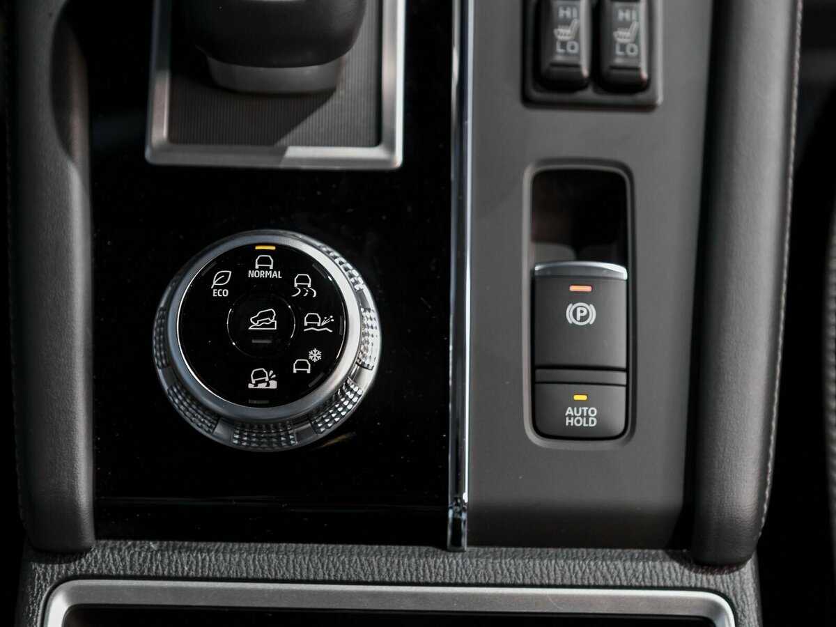 Mitsubishi Outlander, 2023 Фото №23