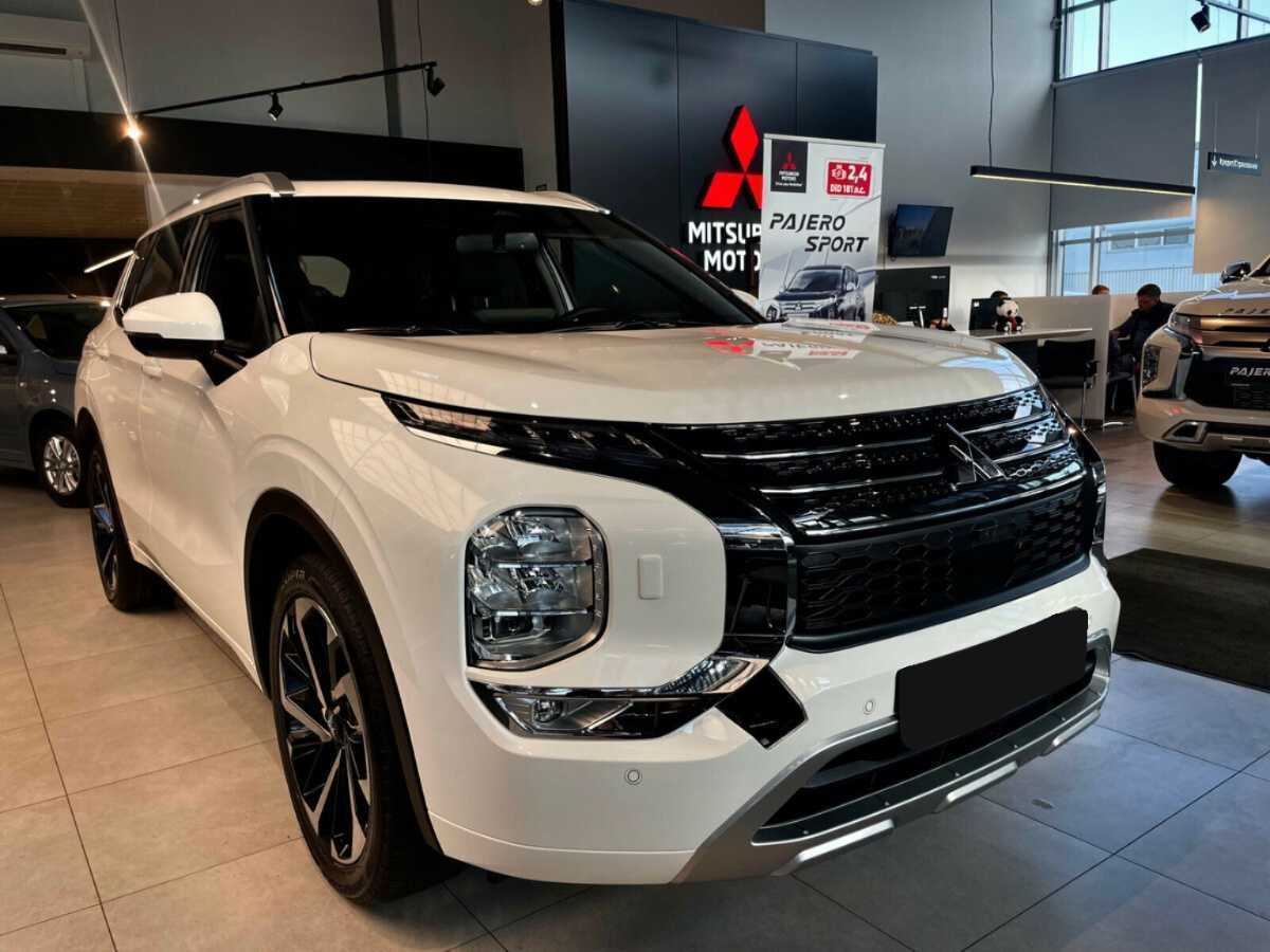 Mitsubishi Outlander, 2022 - 25 км. | Фото №3