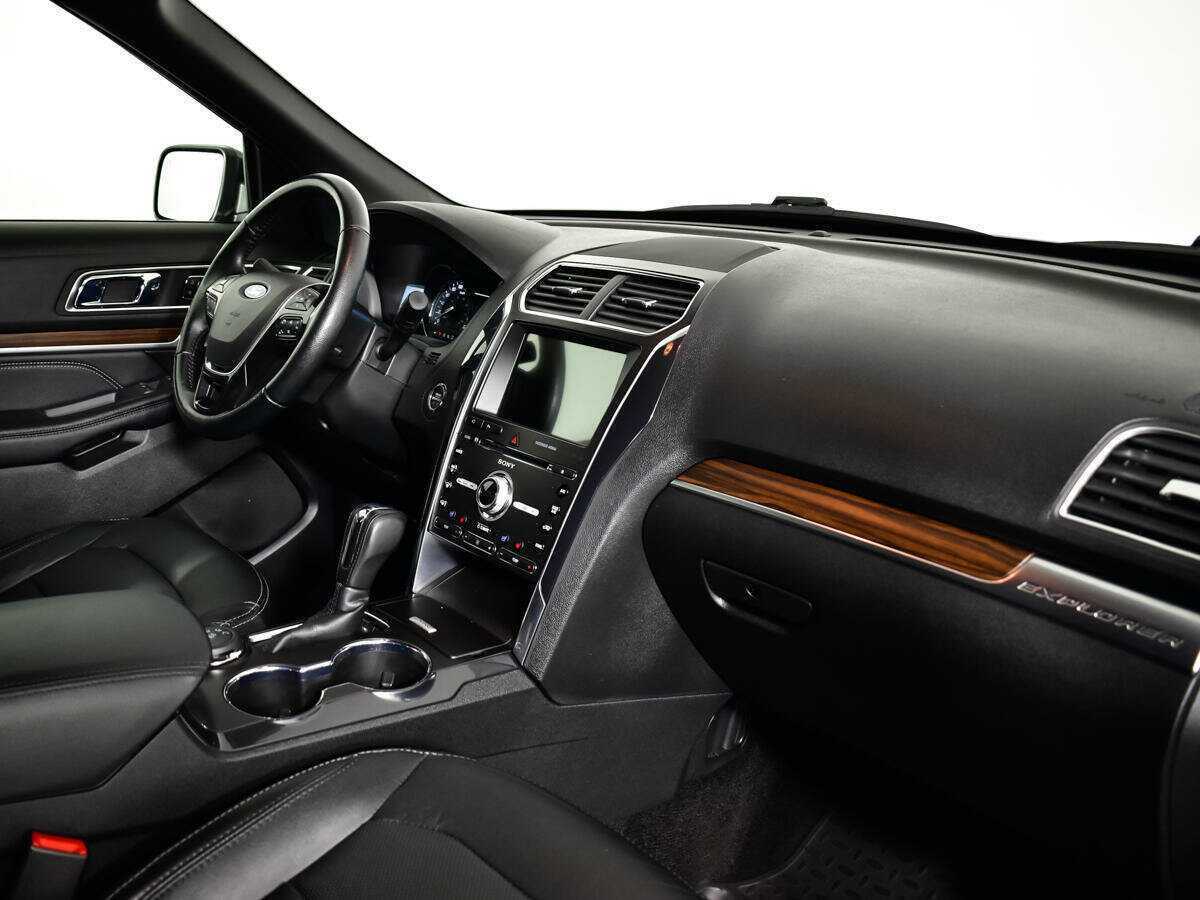 Ford Explorer, 2018 Фото №9