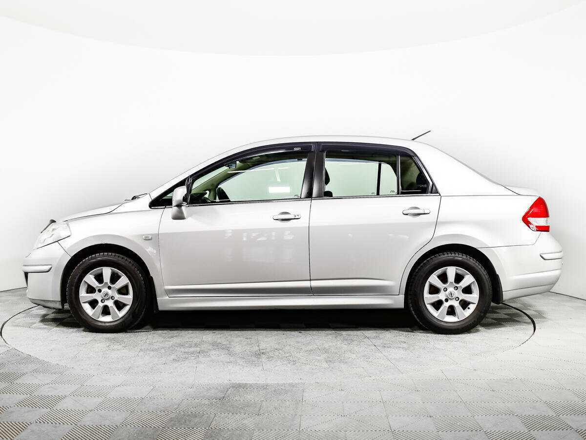 Nissan Tiida, 2011 Фото №8