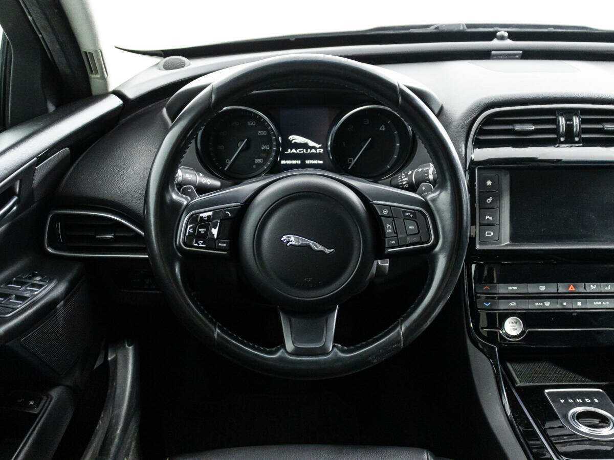 Jaguar XE, 2015 Фото №20