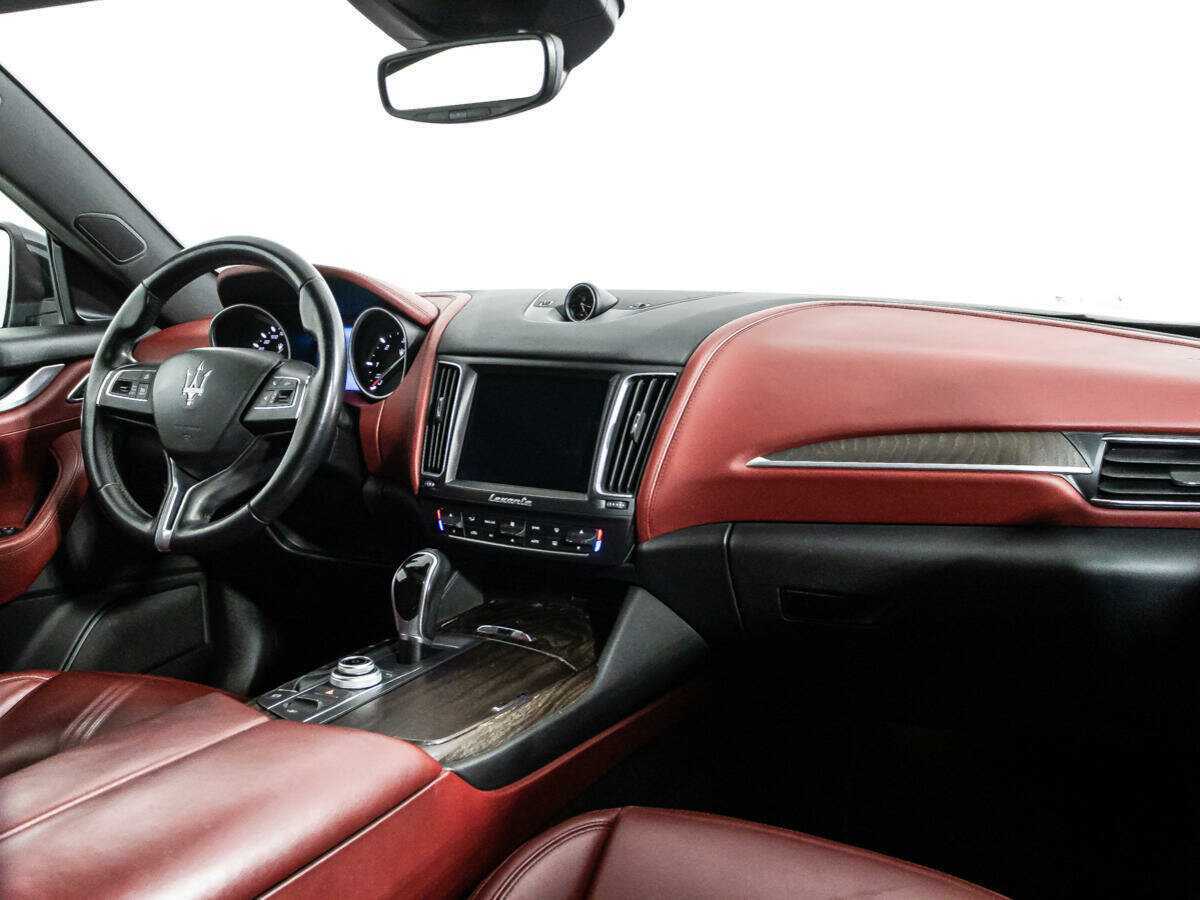 Maserati Levante Diesel, 2017 Фото №9