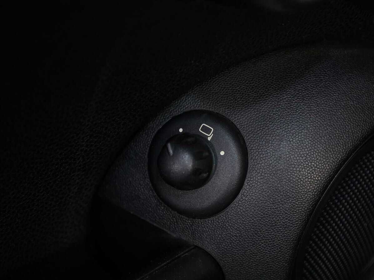 Mini Hatch One, 2011 Фото №16