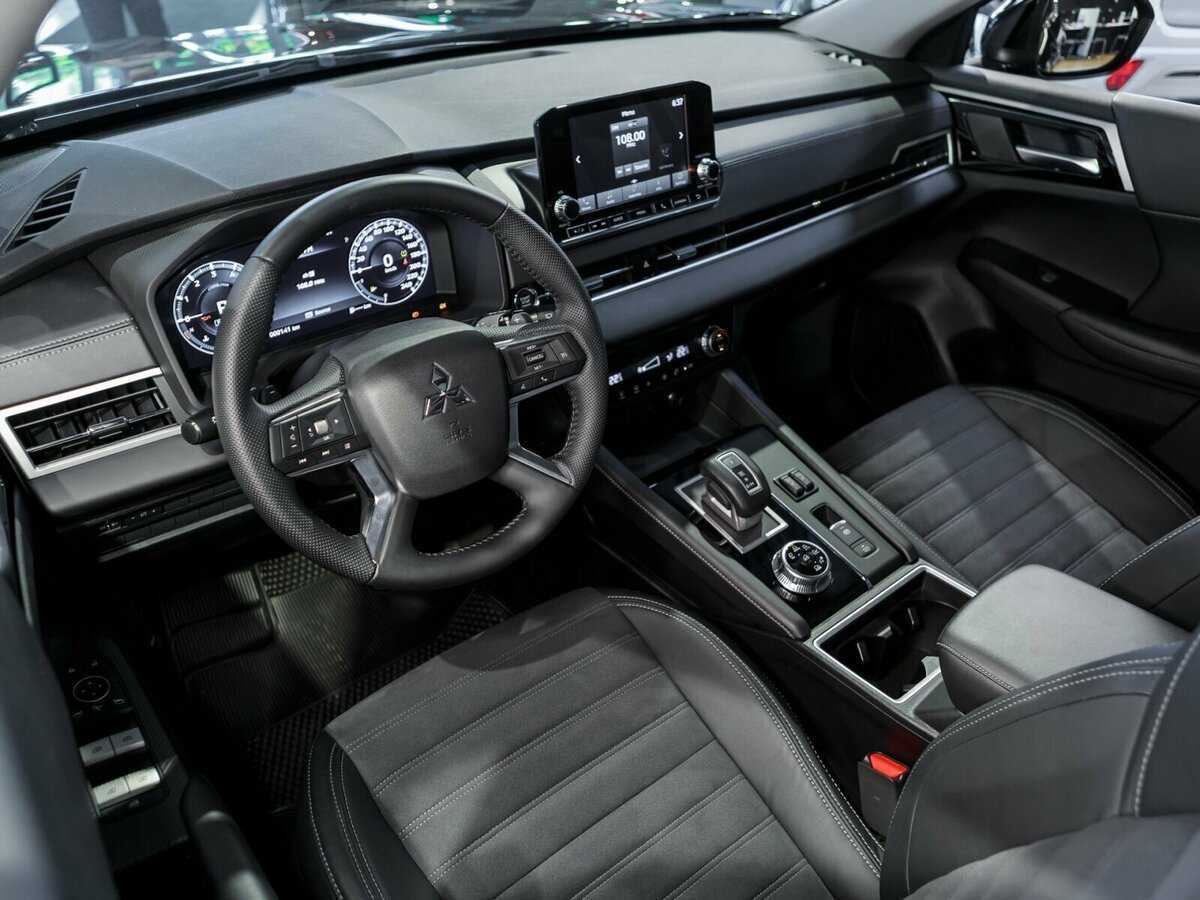 Mitsubishi Outlander, 2022 Фото №16