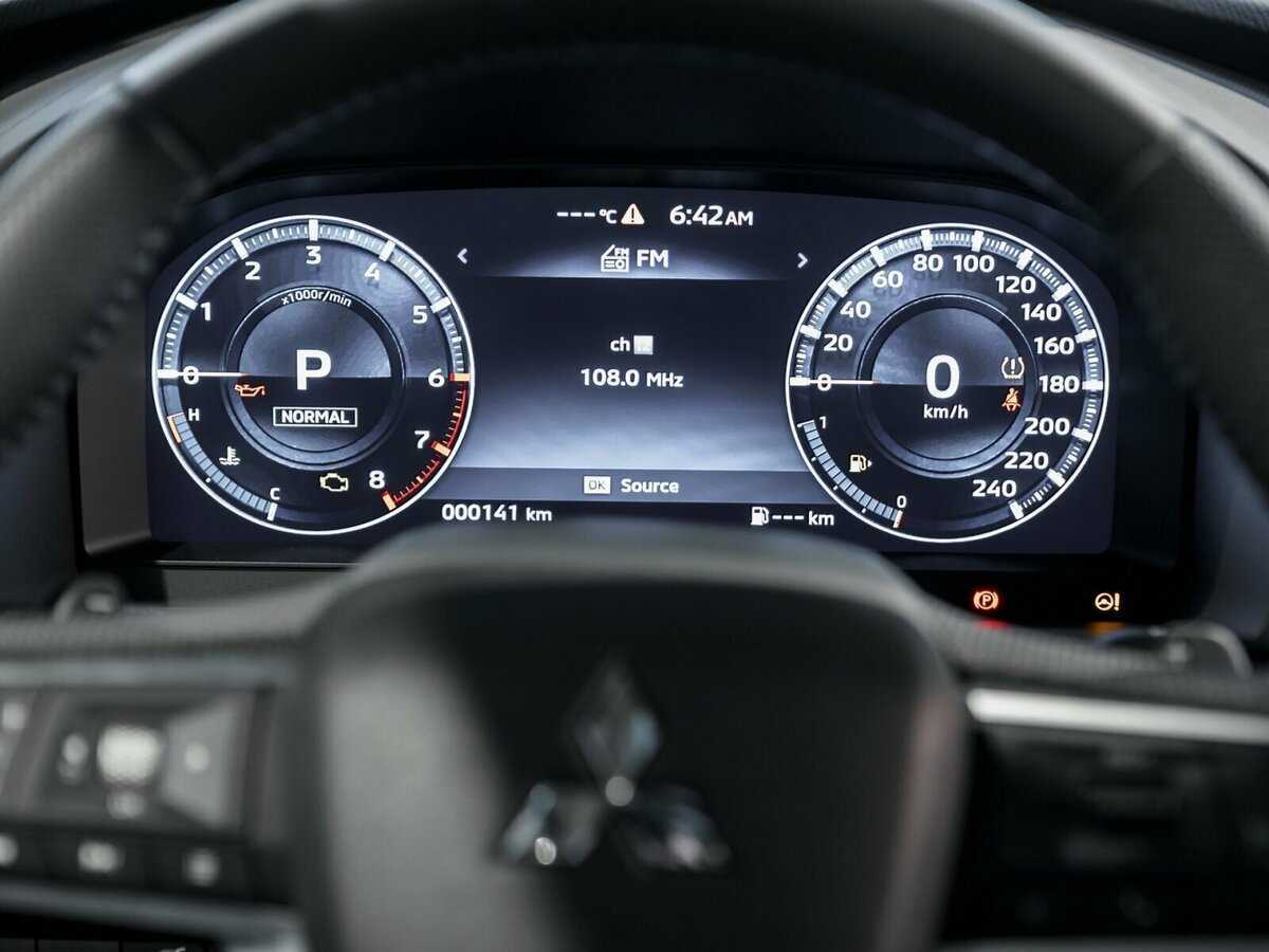 Mitsubishi Outlander, 2022 Фото №19