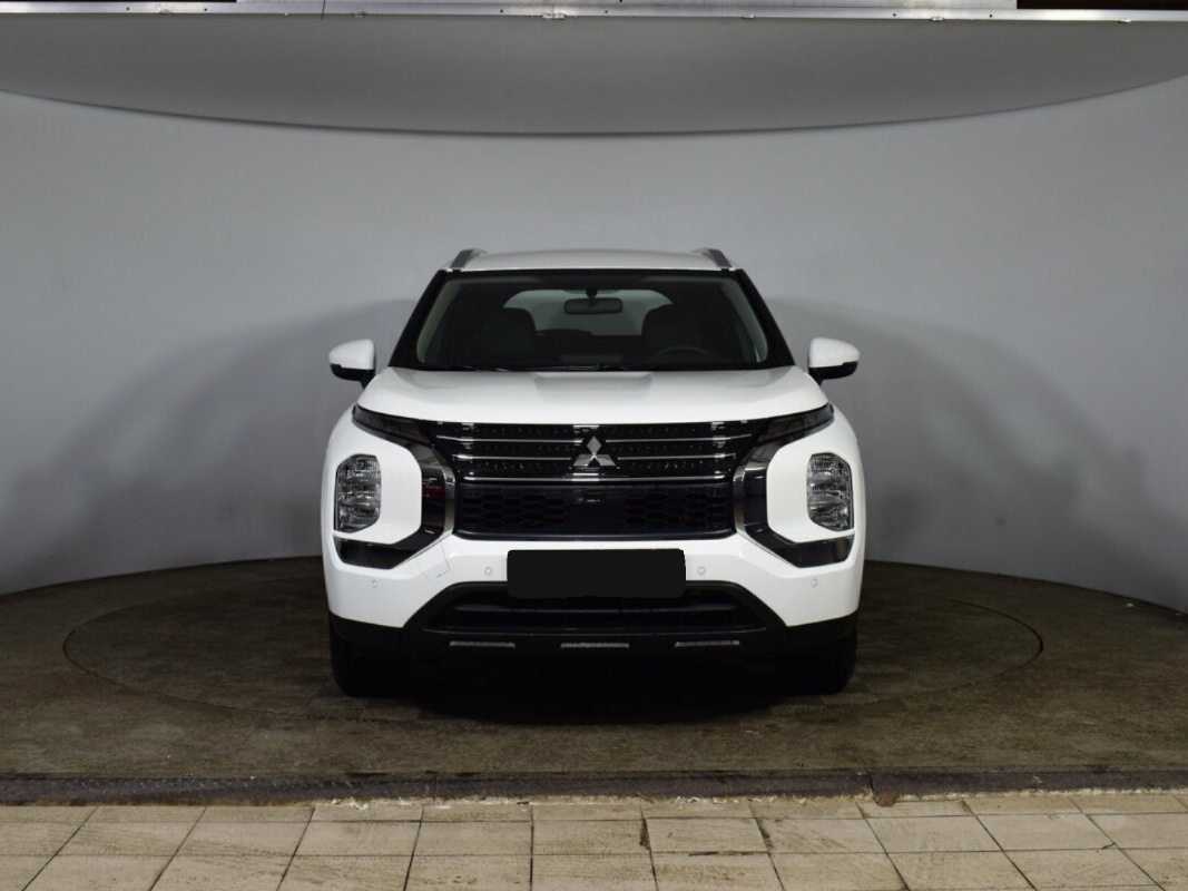 Mitsubishi Outlander, 2022 Фото №2