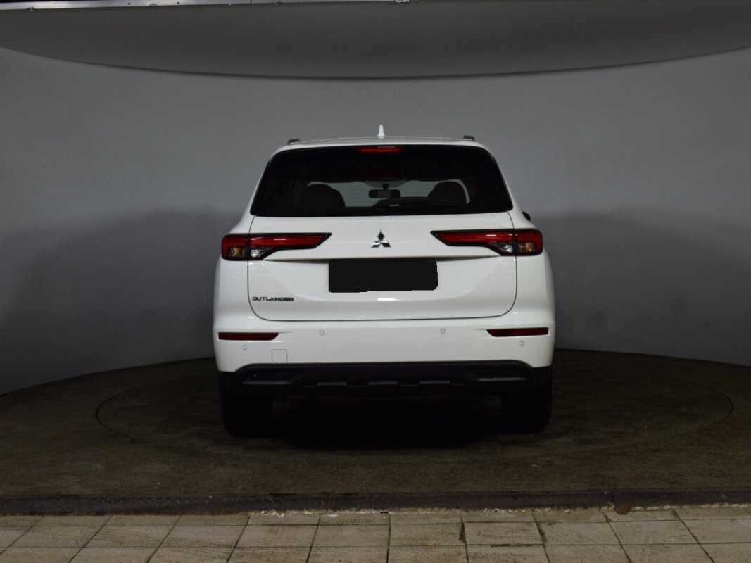Mitsubishi Outlander, 2022 Фото №6