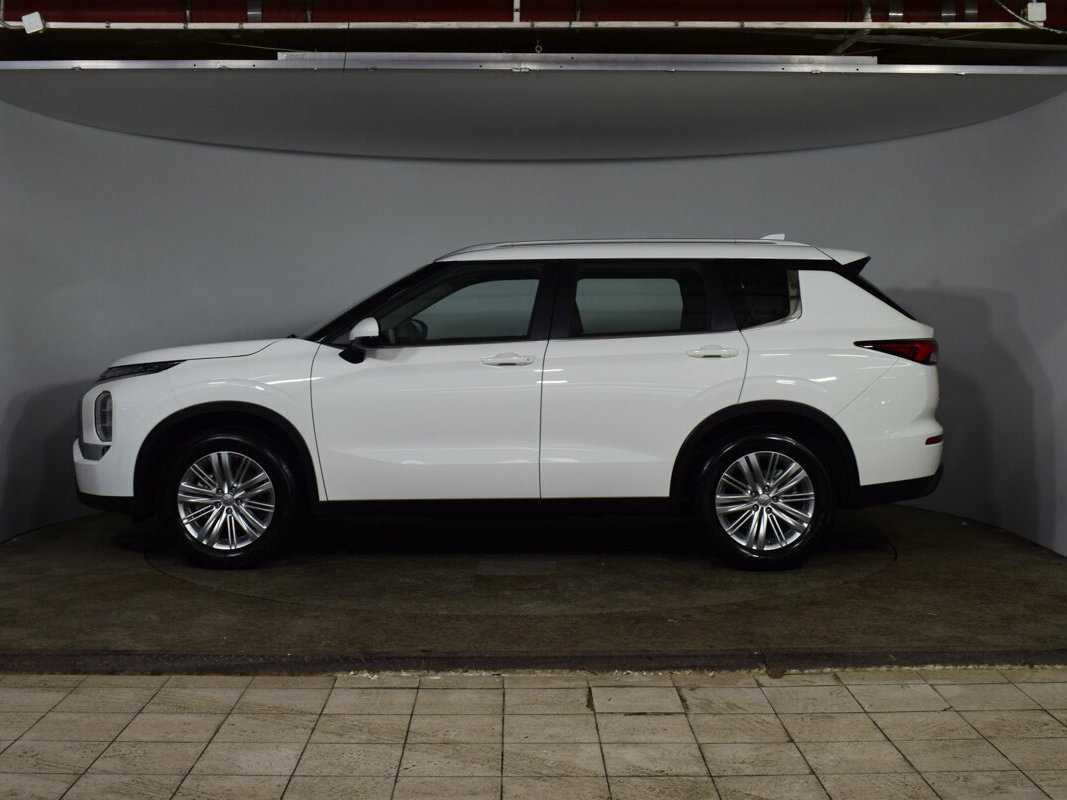 Mitsubishi Outlander, 2022 Фото №8