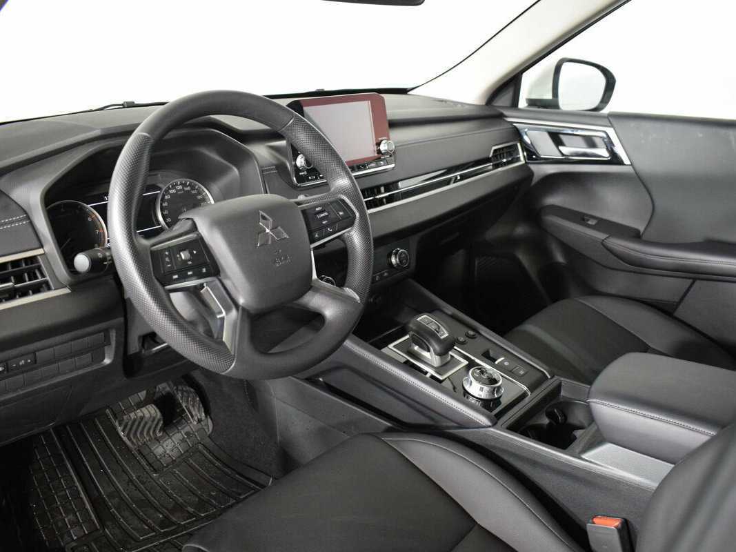 Mitsubishi Outlander, 2022 Фото №10