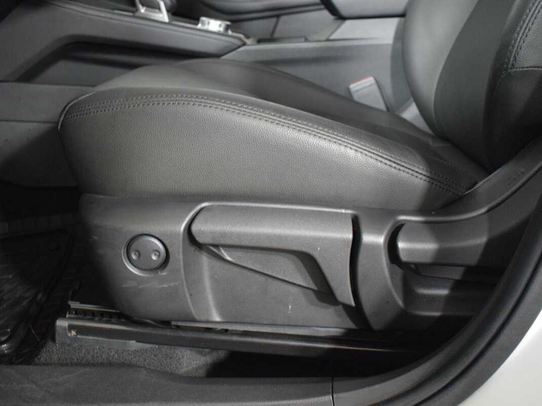 Mitsubishi Outlander, 2022 Фото №13