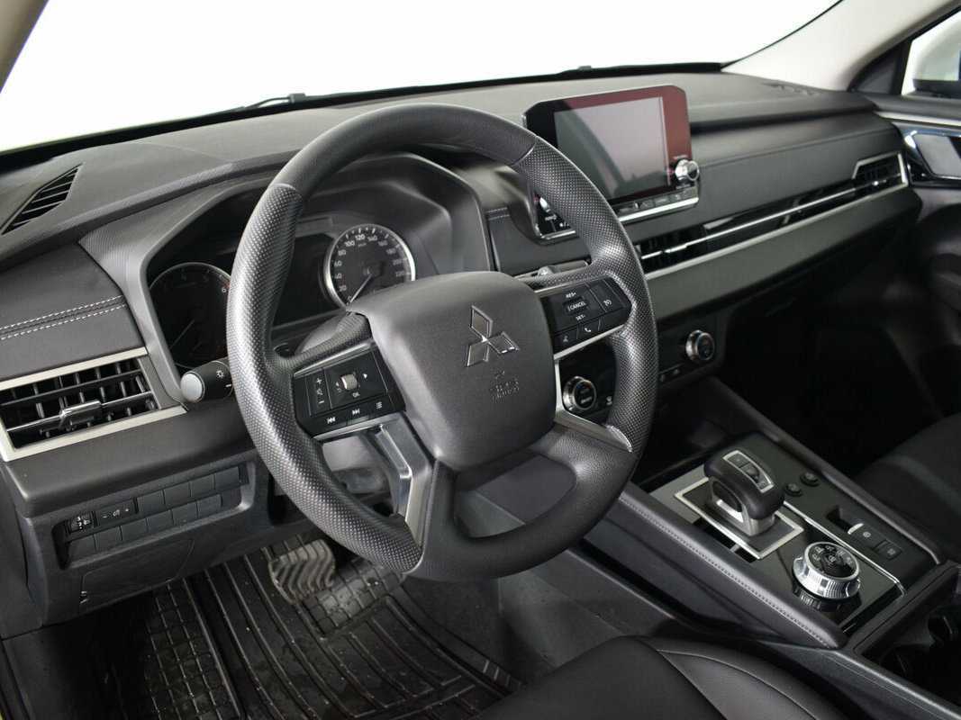 Mitsubishi Outlander, 2022 Фото №15