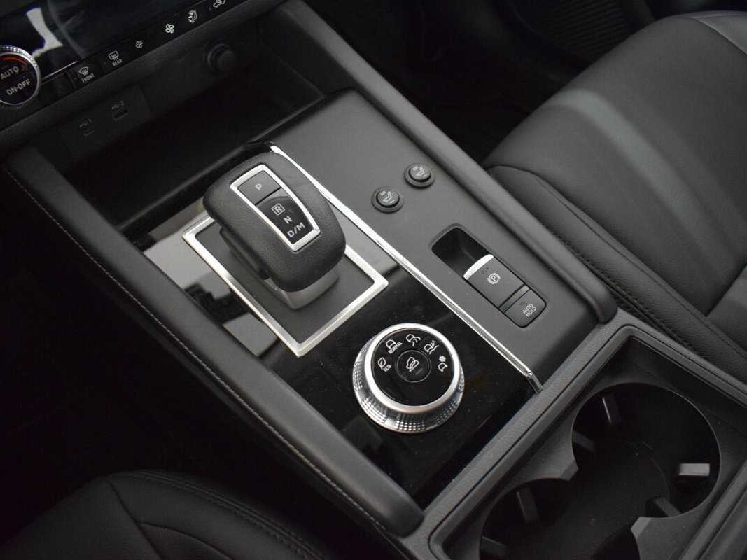 Mitsubishi Outlander, 2022 Фото №18