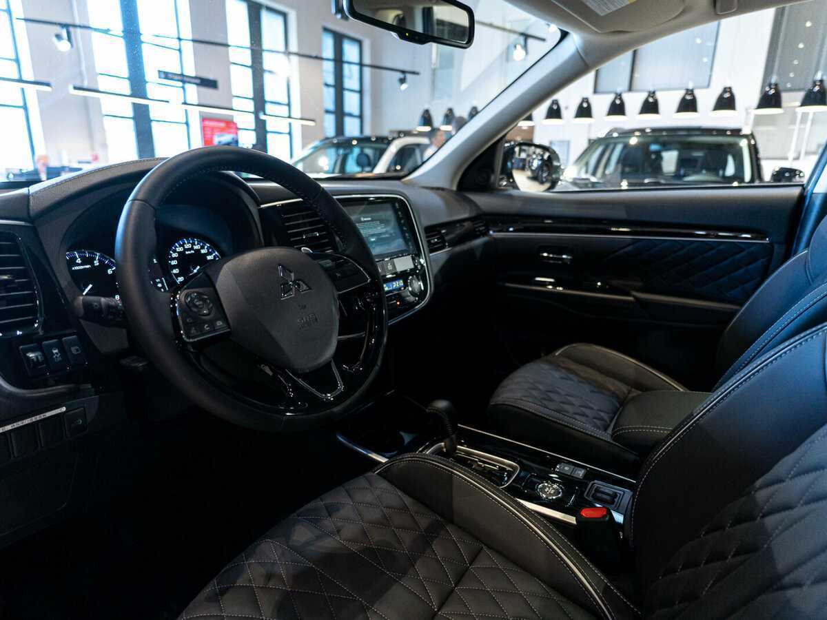 Mitsubishi Outlander, 2022 Фото №10