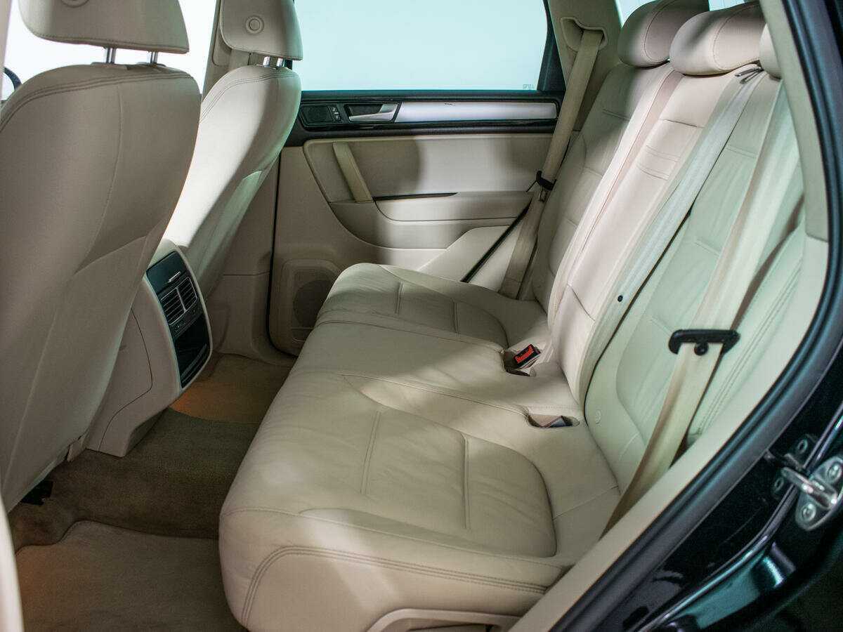 Volkswagen Touareg, 2010 - 230 000 км. | Фото №8