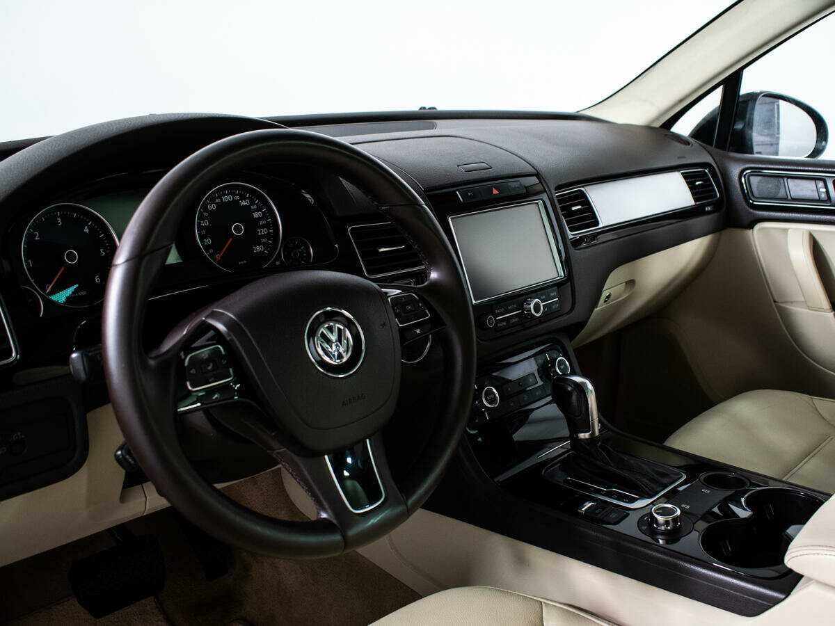 Volkswagen Touareg, 2010 Фото №11