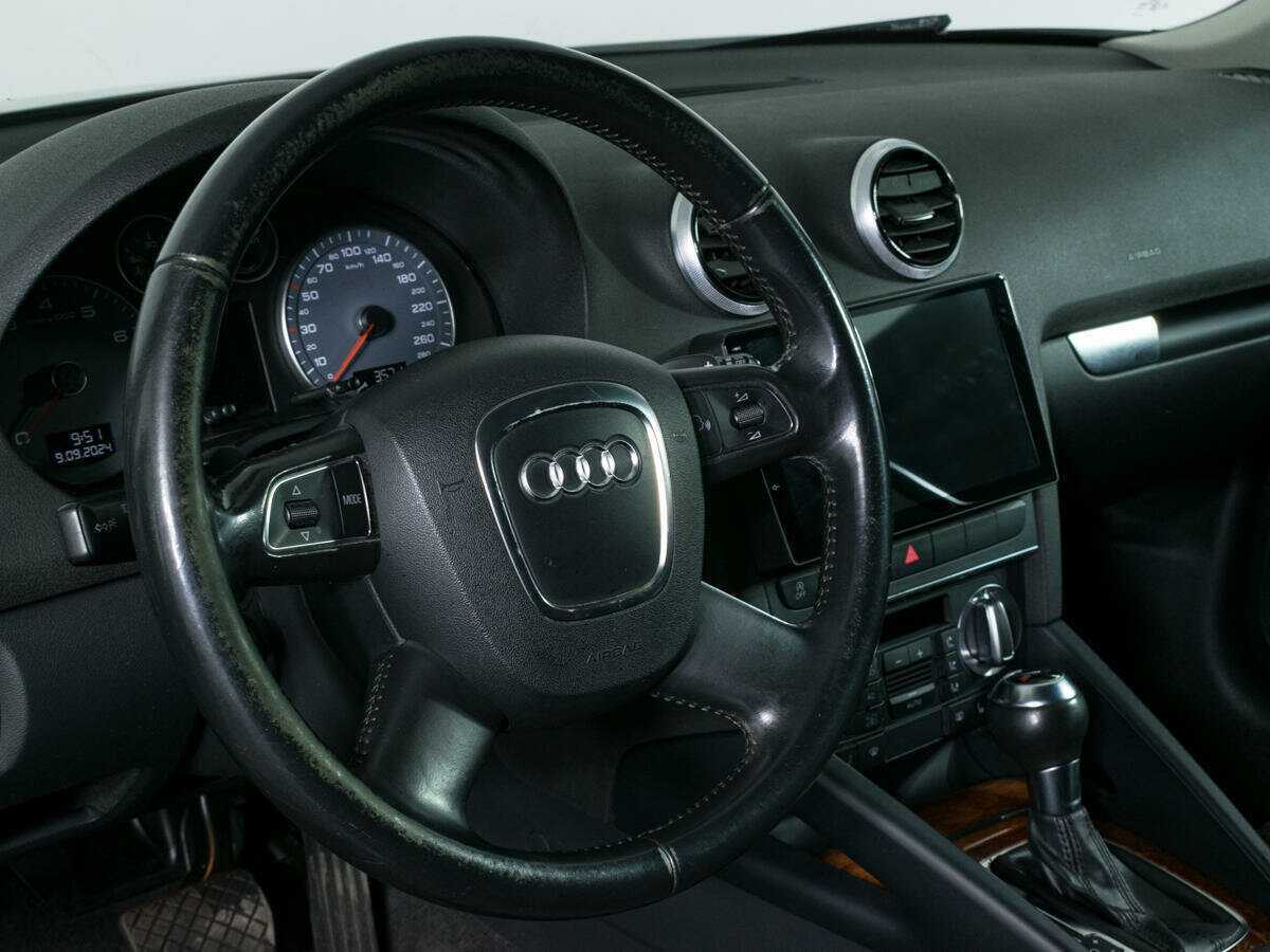 Audi A3 Sportback, 2011 Фото №12