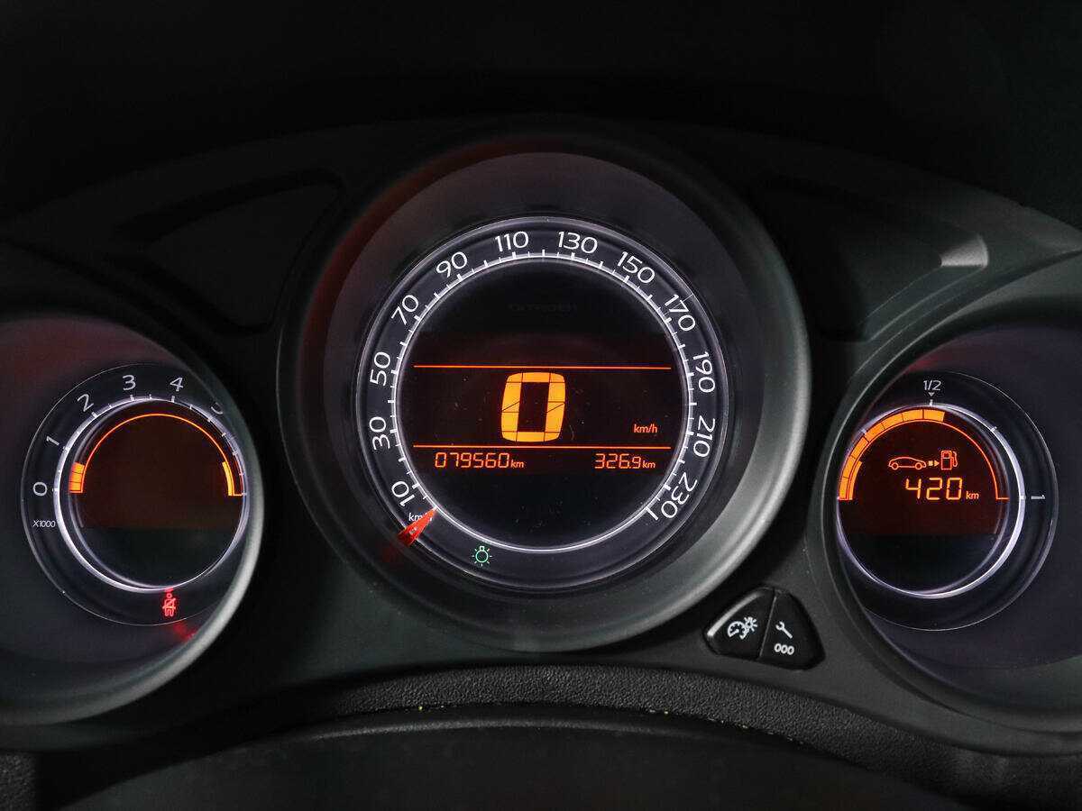 Citroen C4, 2011 Фото №11