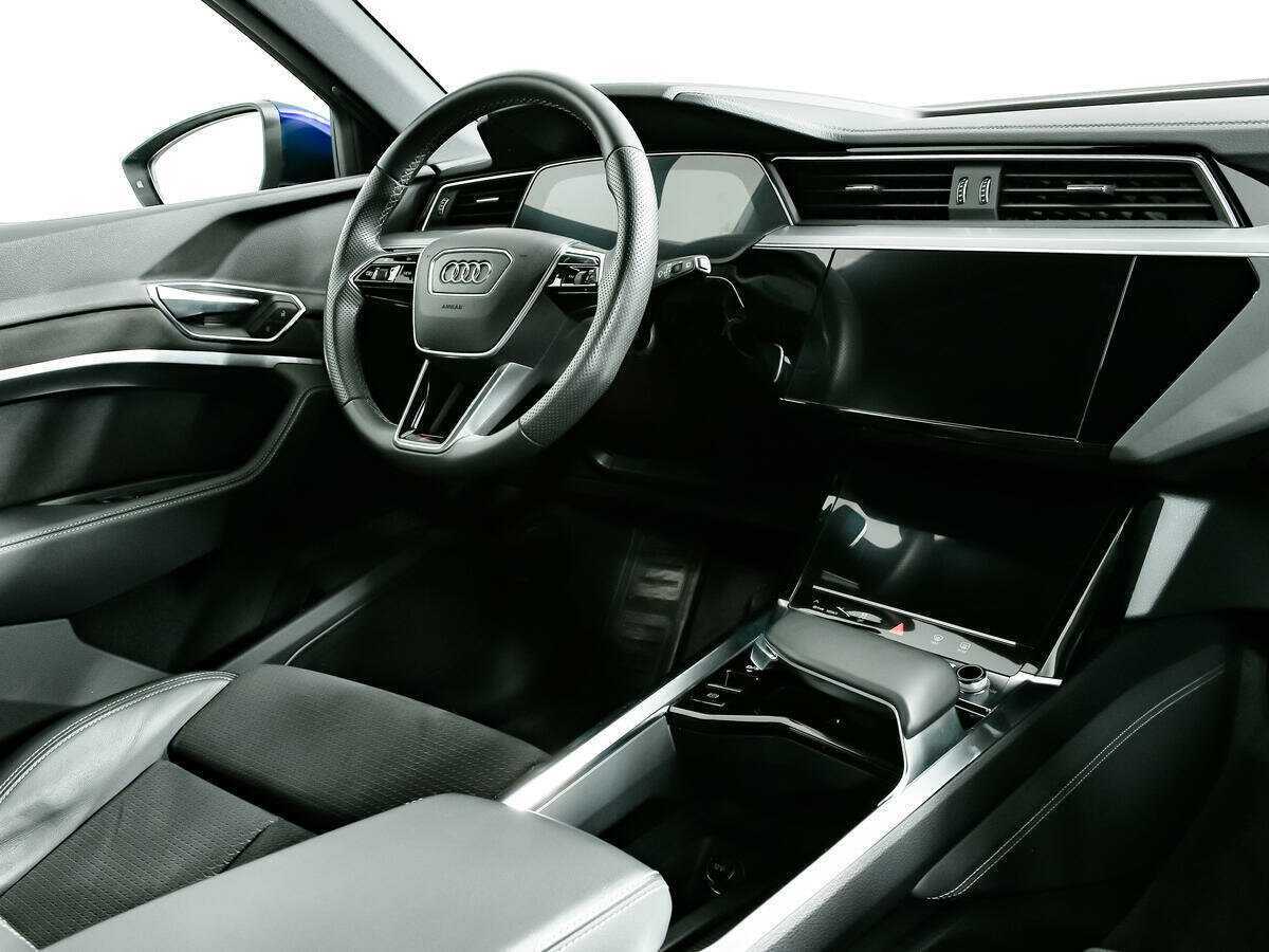Audi e-tron 50, 2022 Фото №11