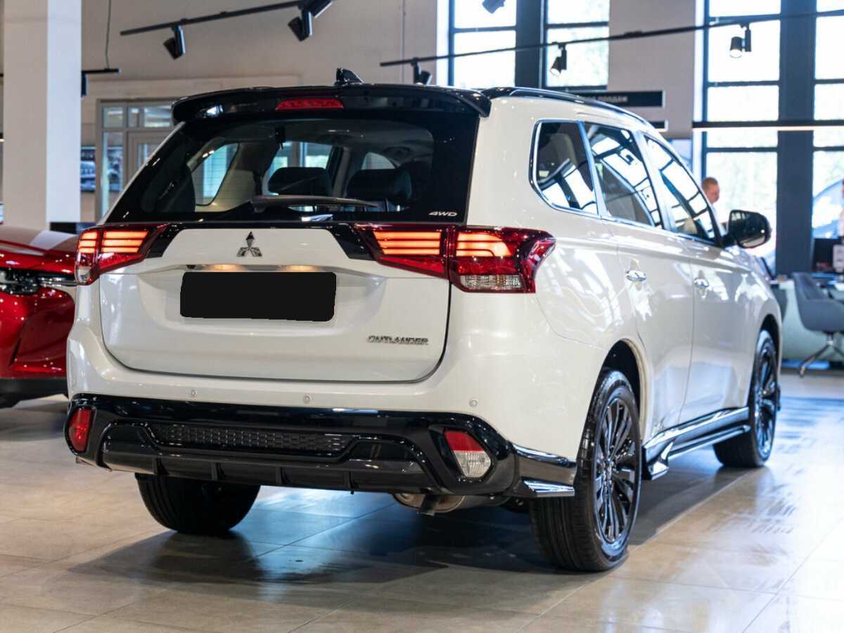 Mitsubishi Outlander, 2022 - 19 км. | Фото №5