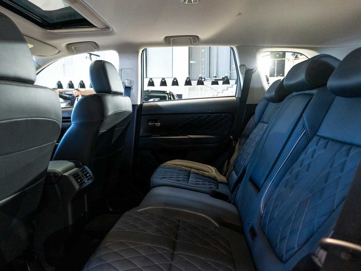 Mitsubishi Outlander, 2022 Фото №14