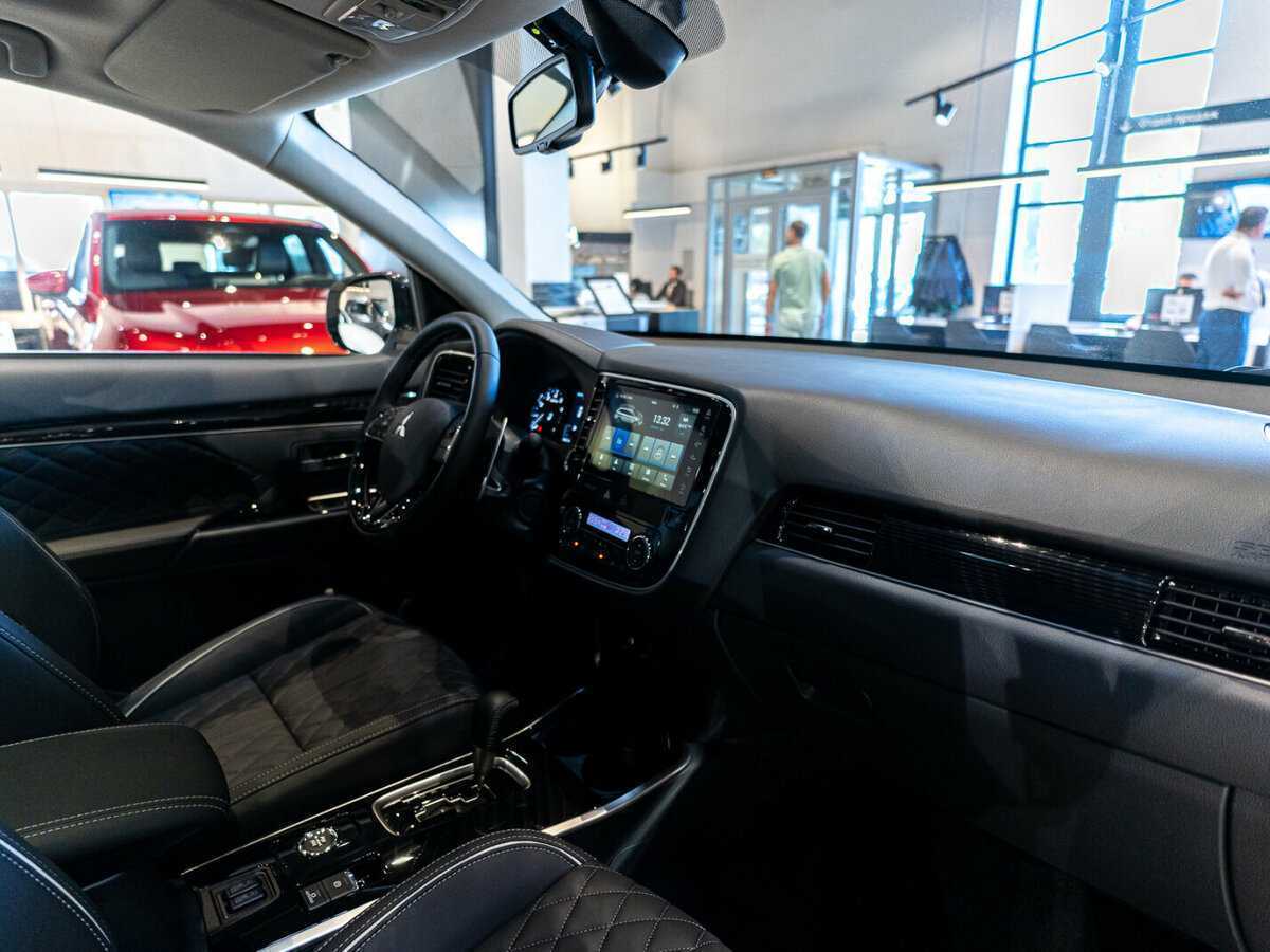 Mitsubishi Outlander, 2022 Фото №10