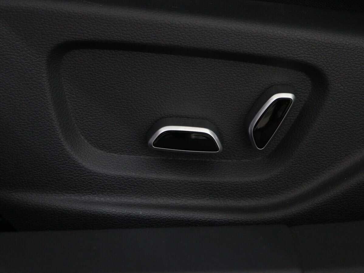 Hongqi H5, 2023 Фото №16