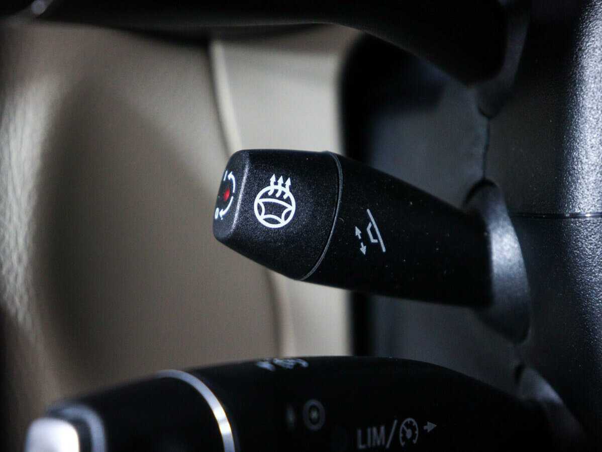 Mercedes-Benz GLC Coupe 300, 2017 Фото №17