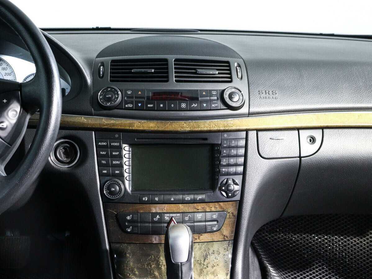 Mercedes-Benz E-Класс 350, 2005 Фото №12