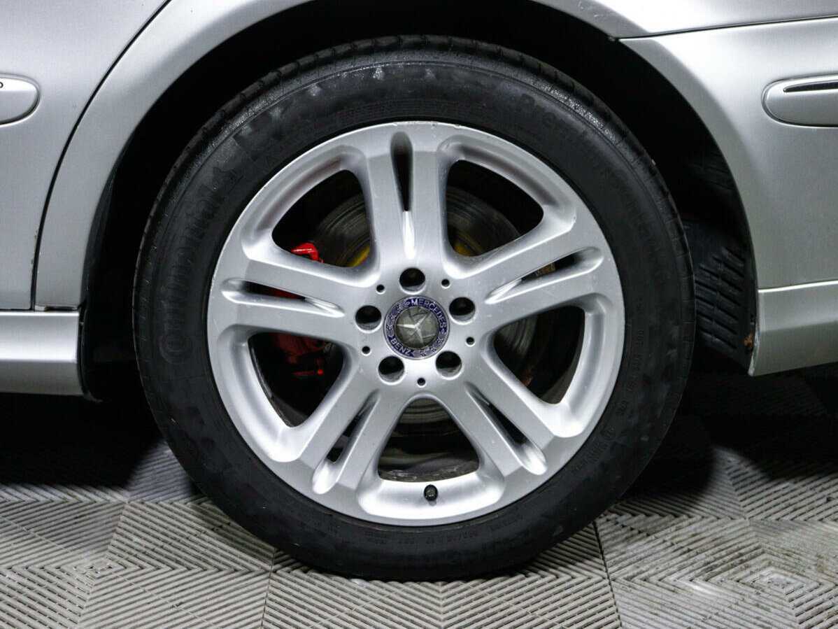 Mercedes-Benz E-Класс 350, 2005 Фото №13