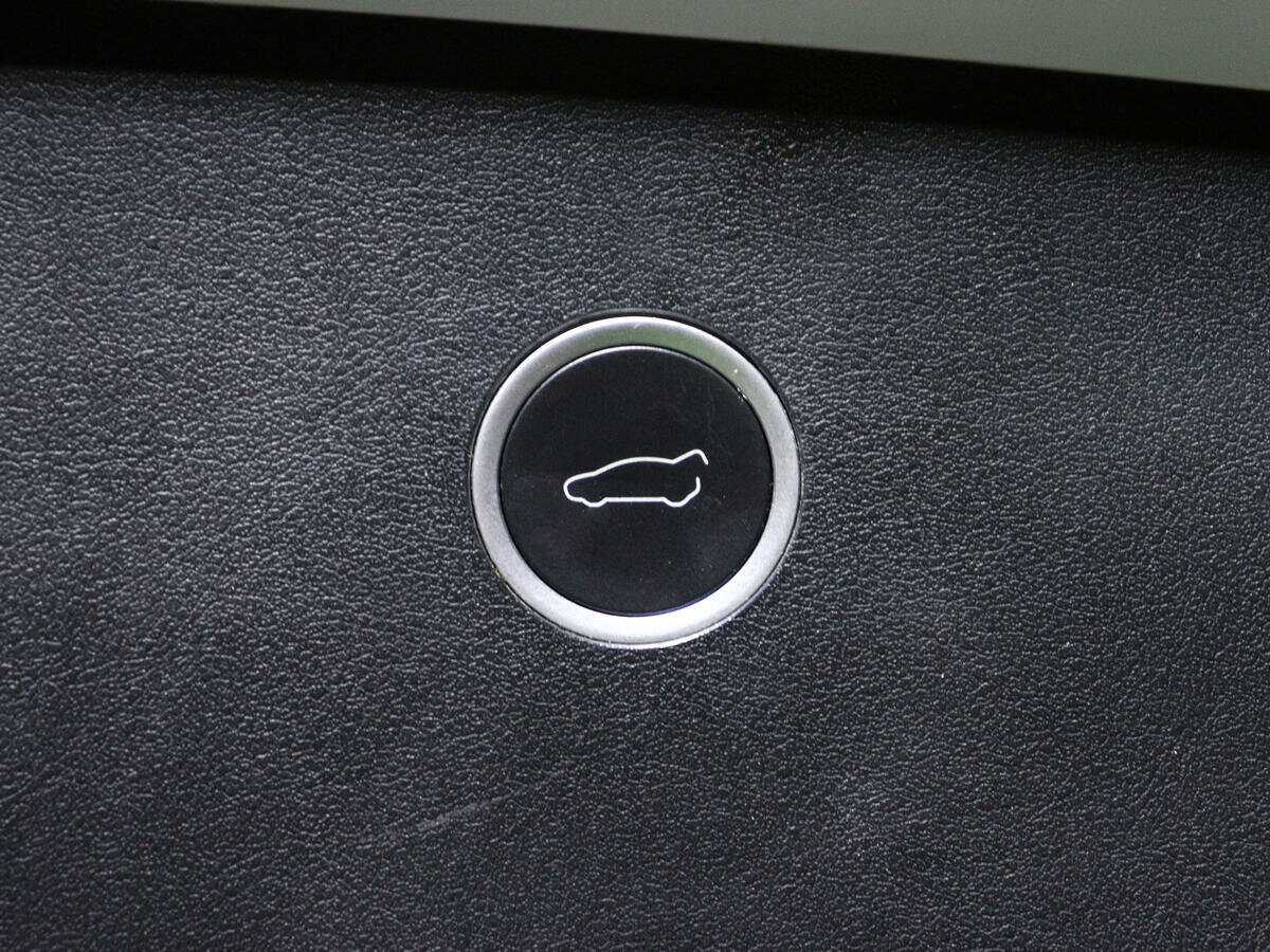 Tesla Model X Performance, 2019 Фото №18