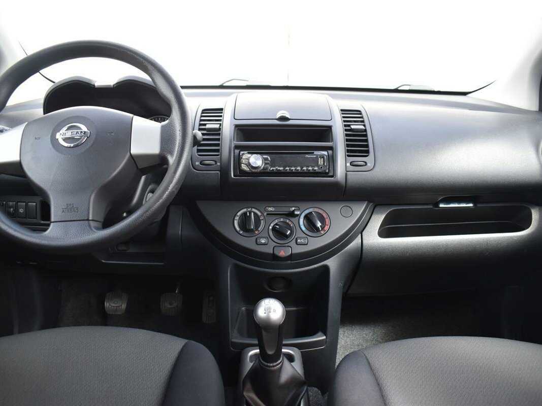 Nissan Note, 2011 Фото №12