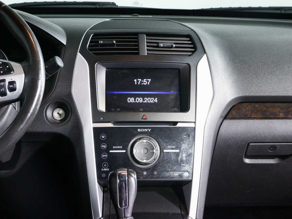 Ford Explorer, 2012 Фото №13