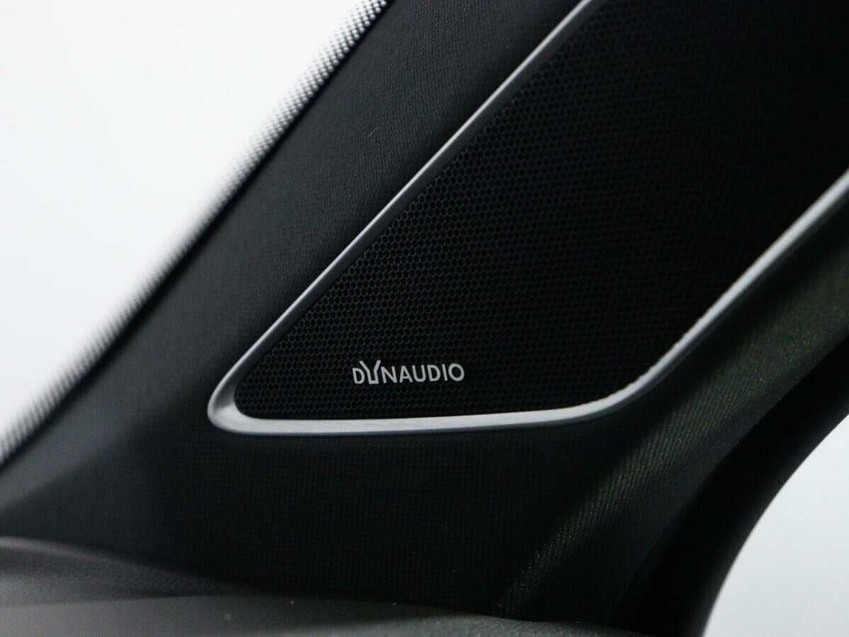 Volkswagen Touareg, 2020 Фото №24