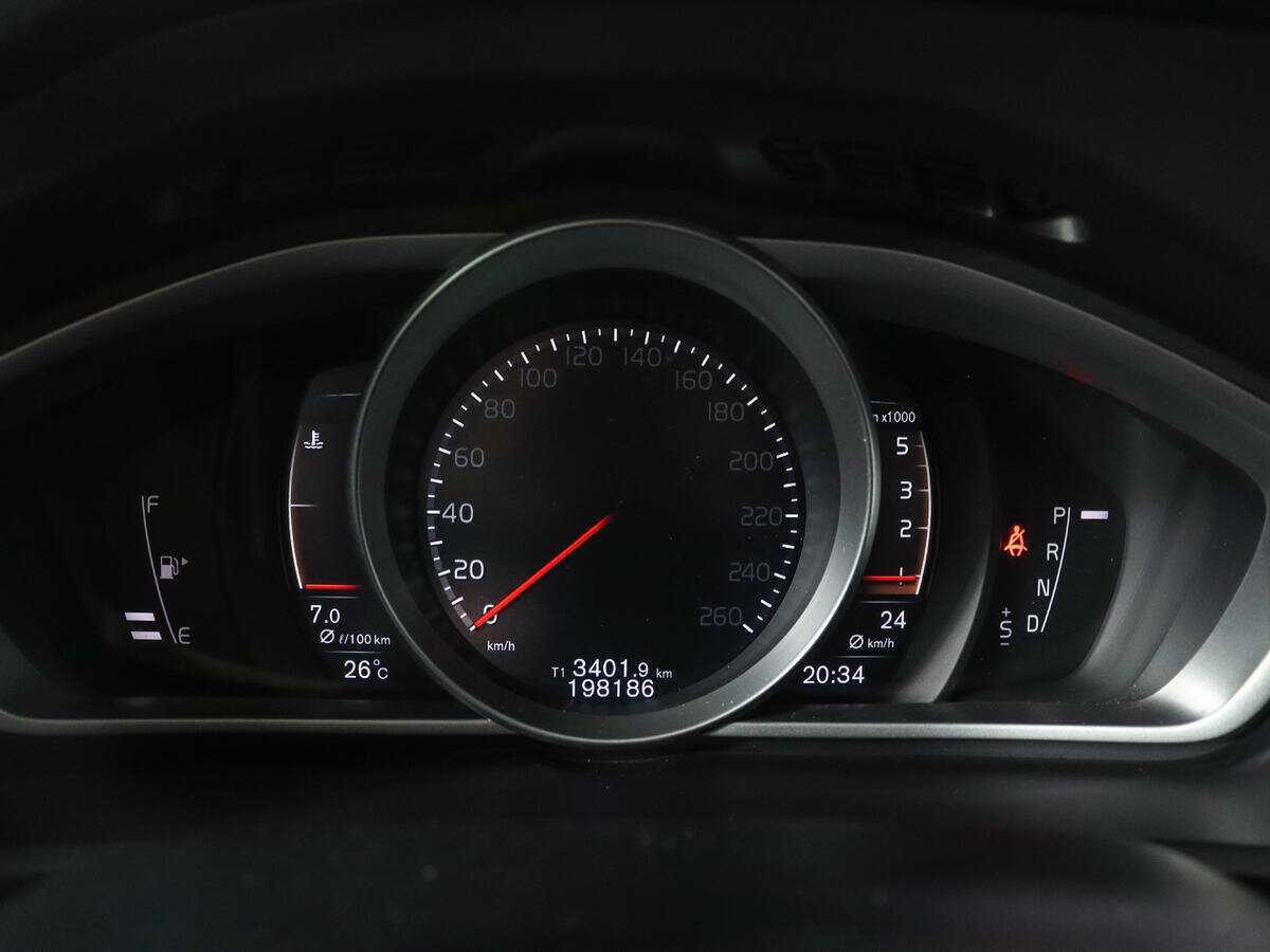 Volvo V40 Cross Country, 2016 Фото №9