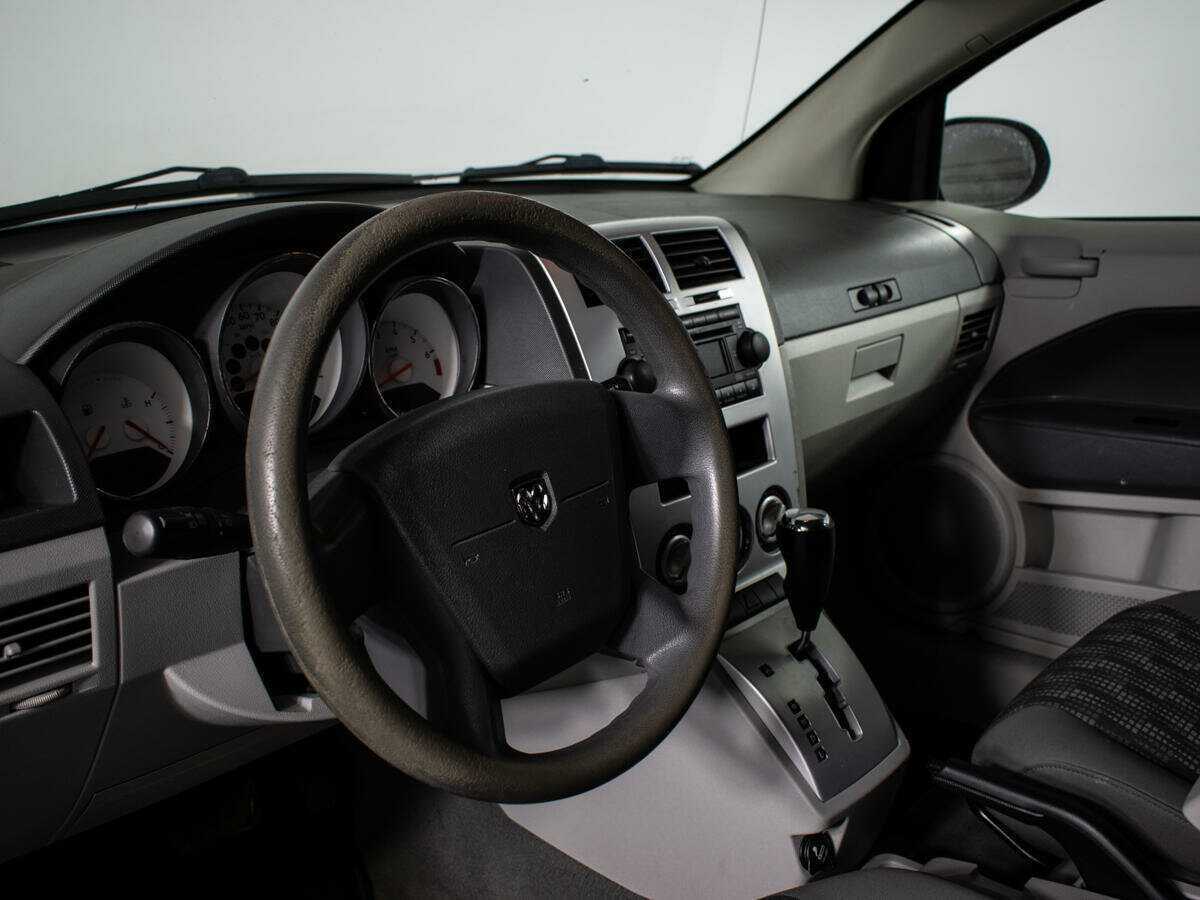 Dodge Caliber, 2006 Фото №13