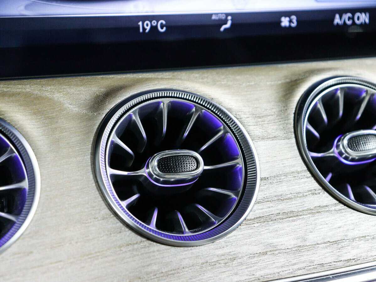 Mercedes-Benz E-Класс 200, 2018 Фото №31